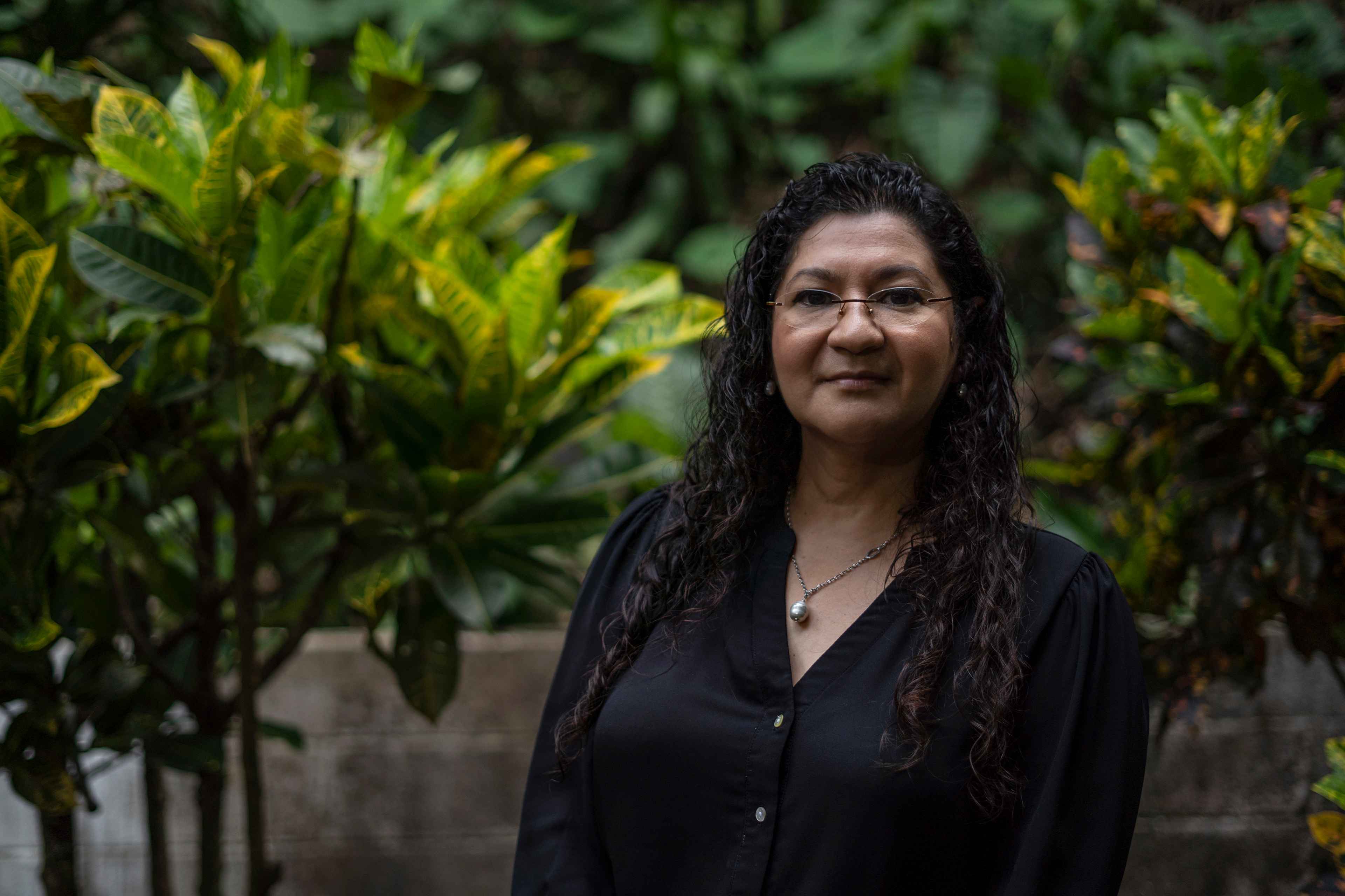 Zaira Navas, head of Law and Security at the Salvadoran human rights organization Cristosal, outlines the findings of her team’s latest report, which documents 160 deaths in prison under El Salvador’s state of exception as of May 2023. Photo Víctor Peña
