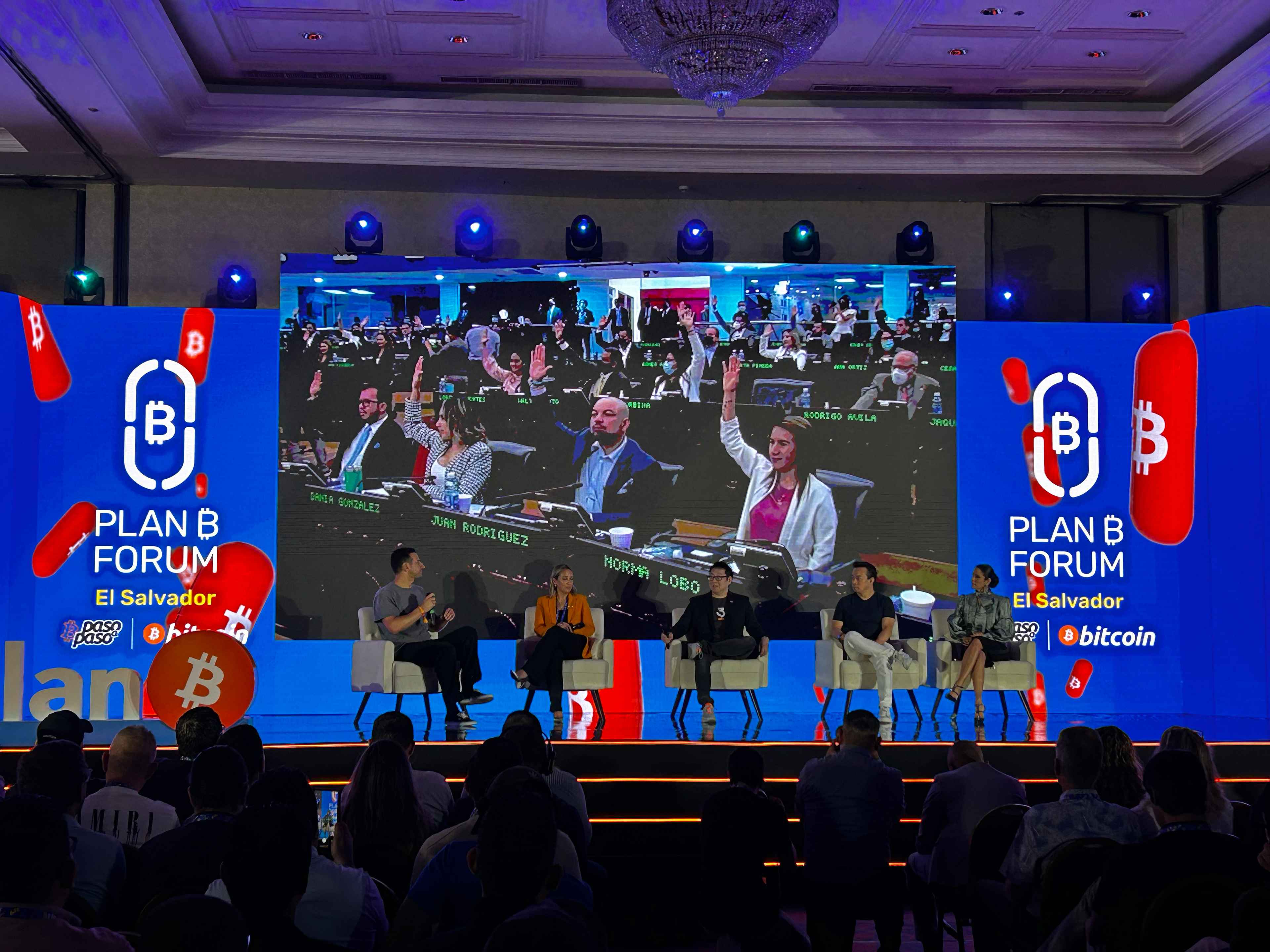 Milena Mayorga, on the far right, participates in the panel “The global race to accumulate bitcoin” at the Plan B Forum on Jan. 30, 2025, in San Salvador. Photo Nelson Rauda