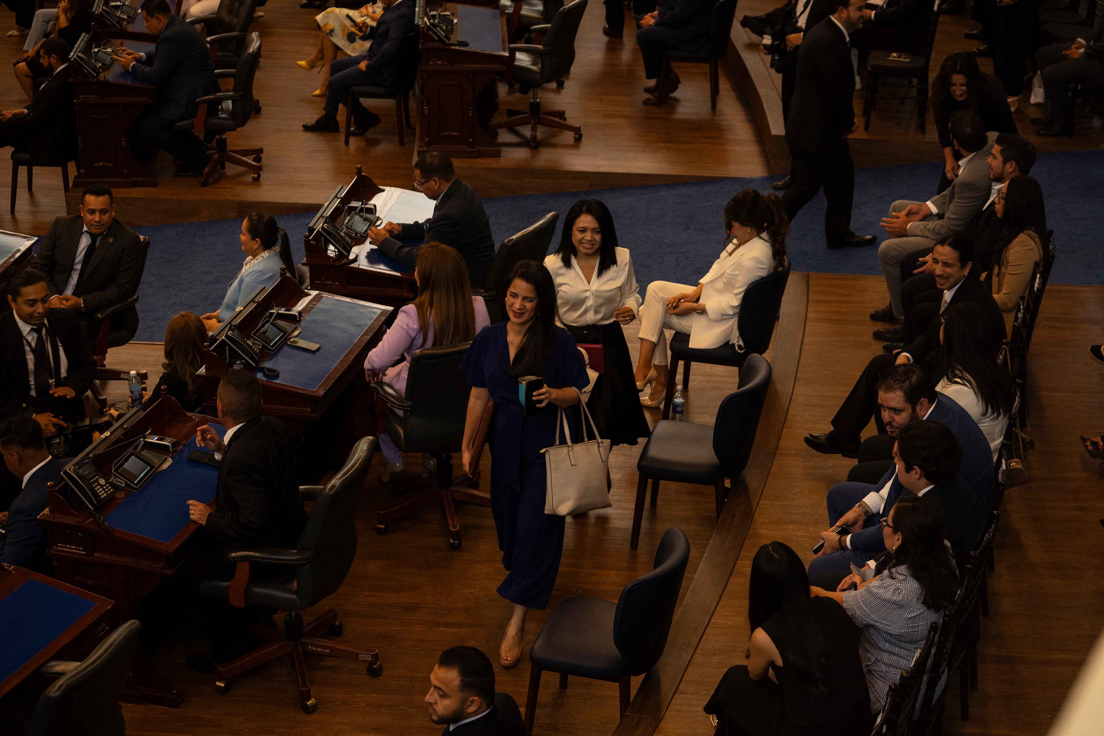 2 - Salvadoran Opposition Leader Clashes With His Own Party Over Big-Tent Strategy