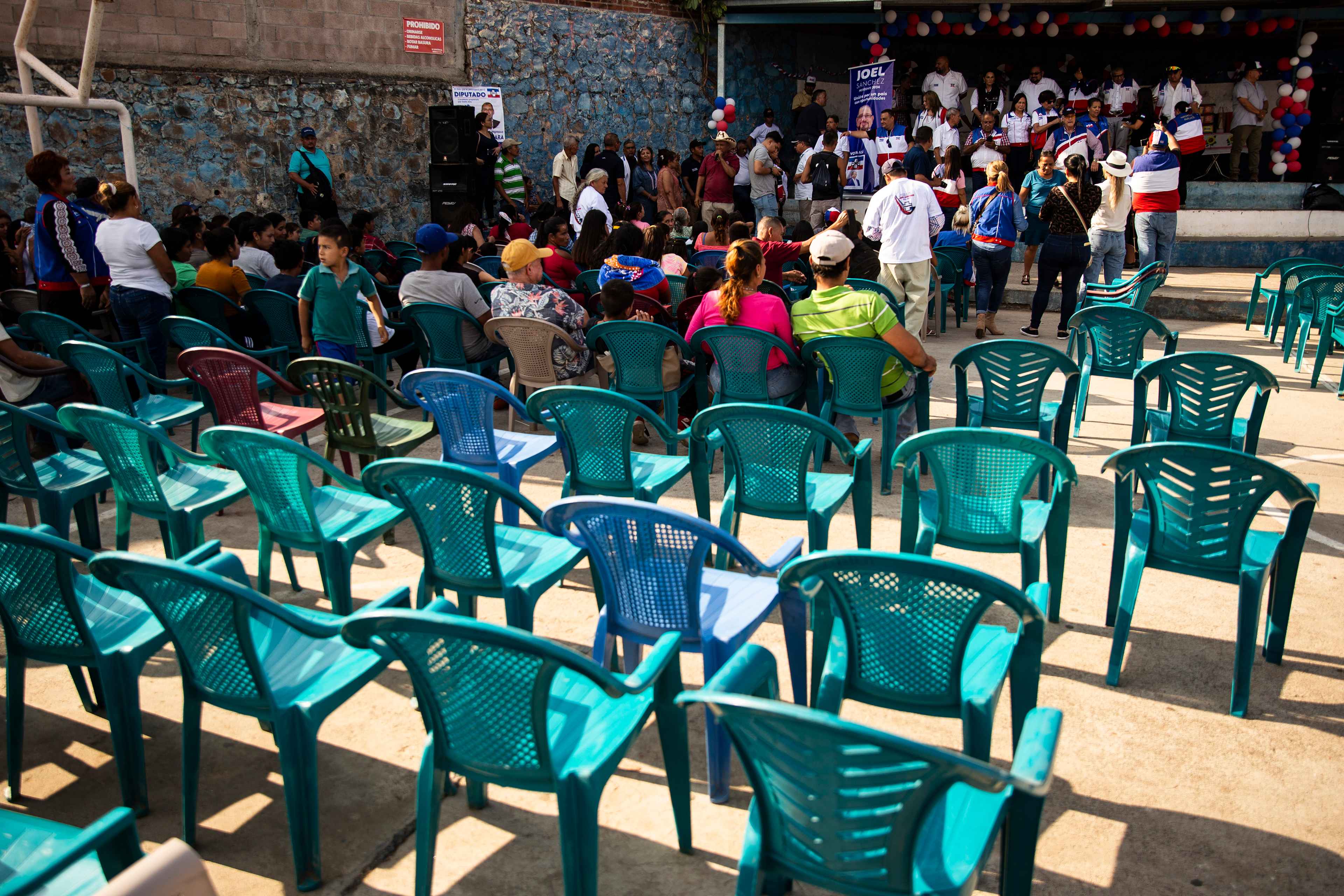 El Salvador: Dividida, pobre y con miedo a Bukele, la oposición replantea sus ideologías 7 Oposición 9