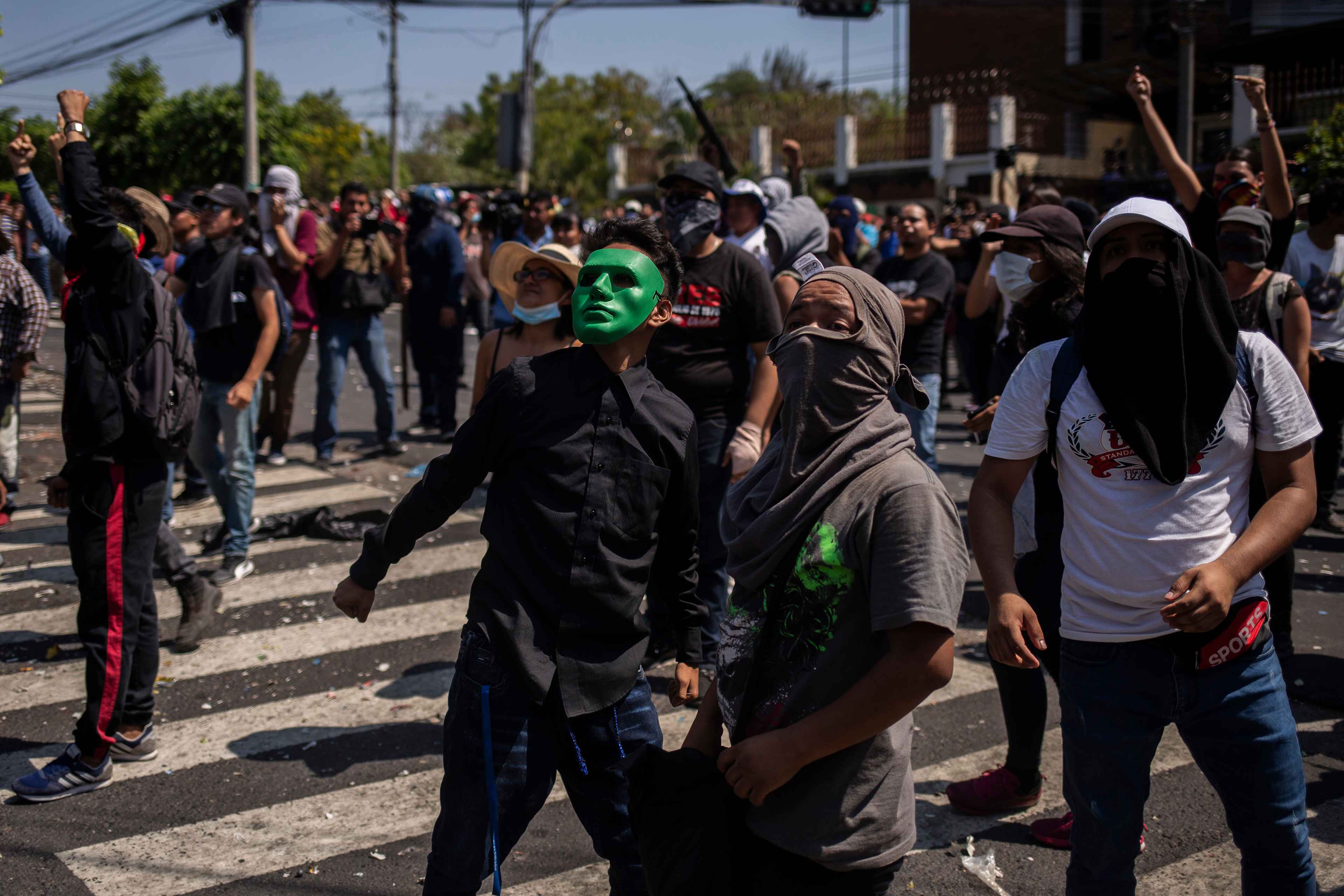 El Salvador: Dividida, pobre y con miedo a Bukele, la oposición replantea sus ideologías 15 Oposición 18