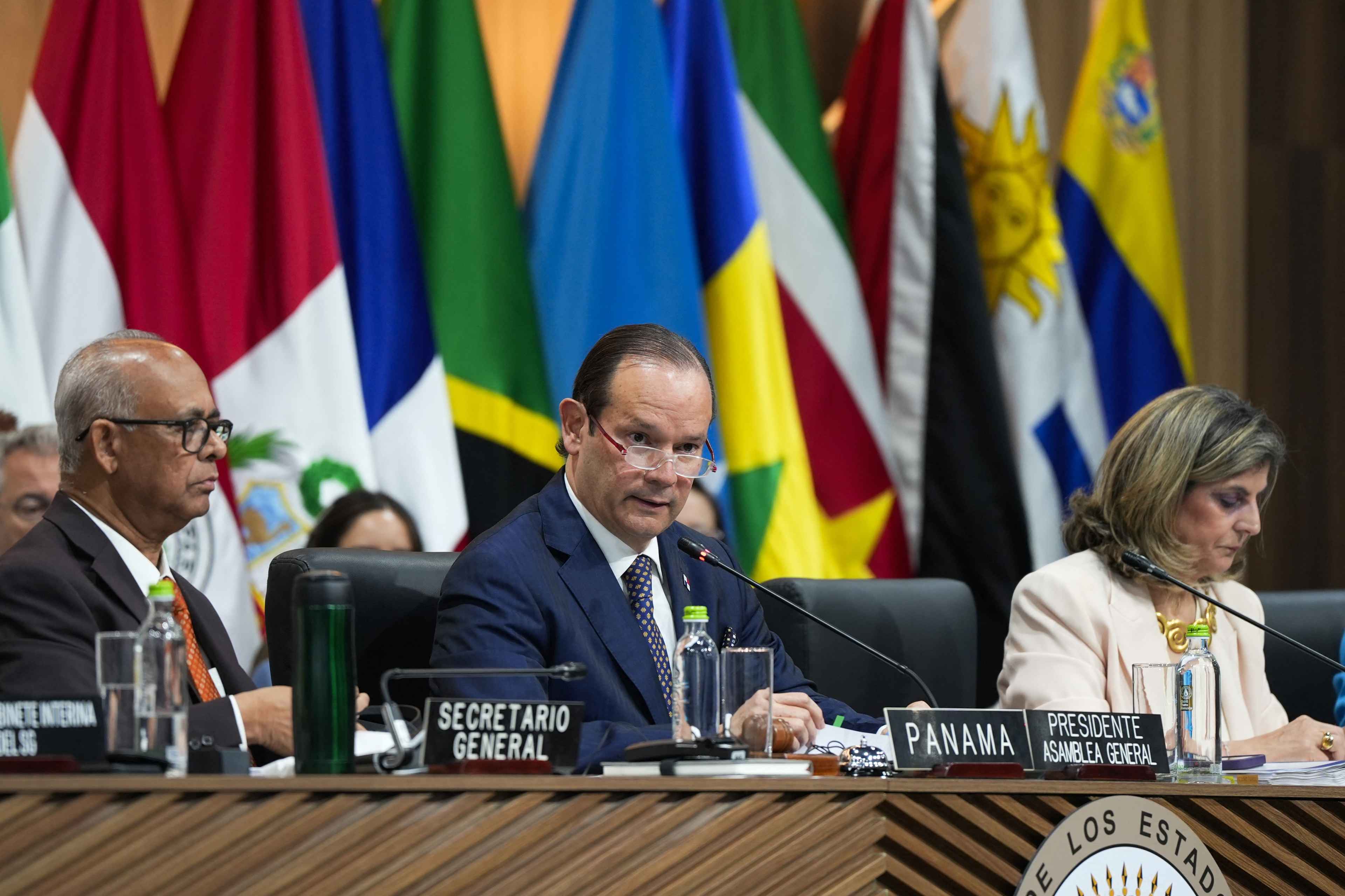 1 - Panama Canal Autonomy Hangs in the Balance Amid Pressure From Top Two Customers